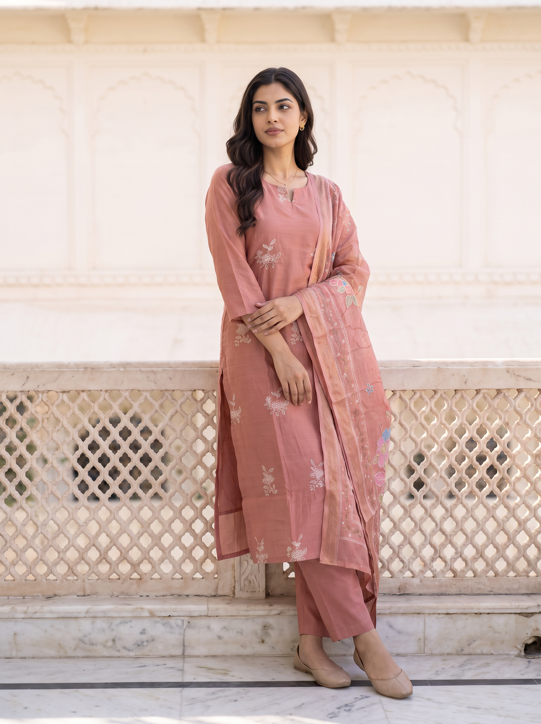 Women Floral Thread embroidery Regular Kurta with Trousers & With Dupatta