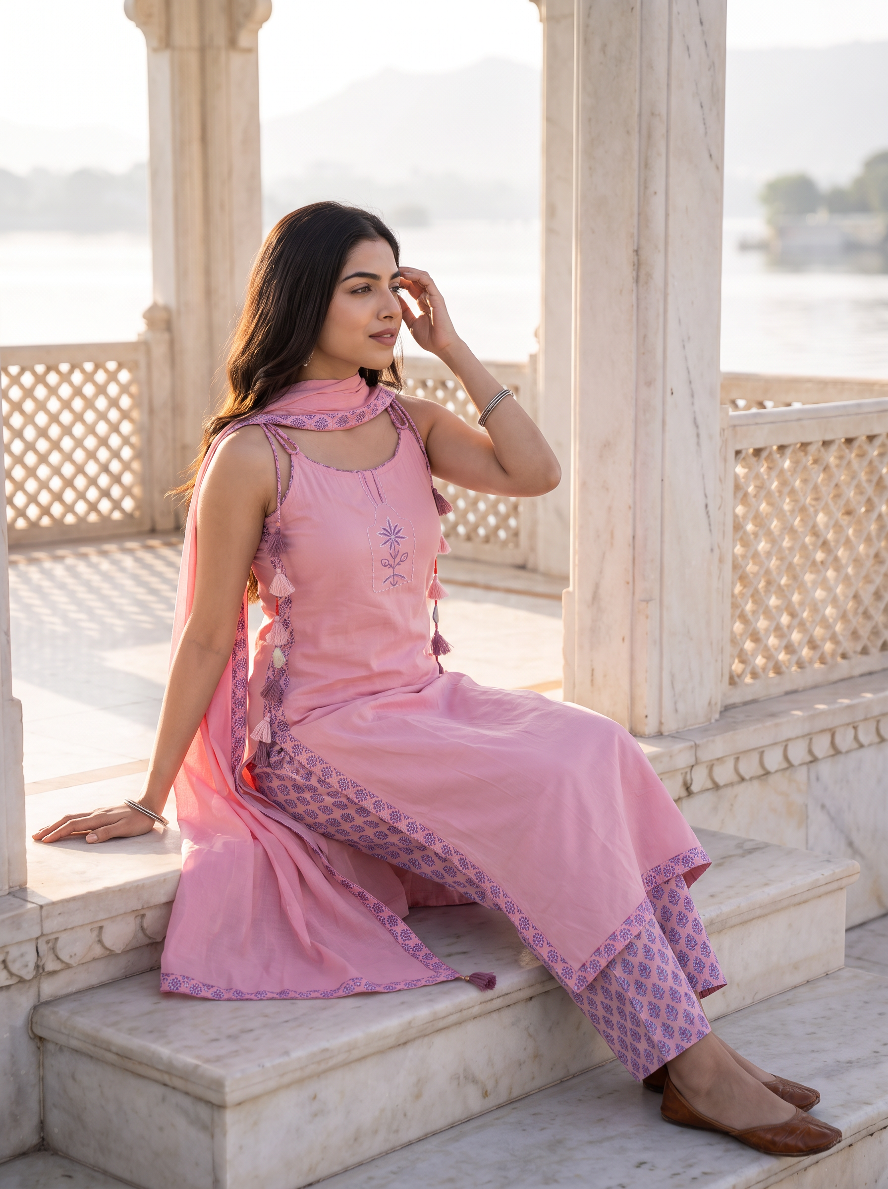 Women Regular Kurta with Trousers & With Dupatta